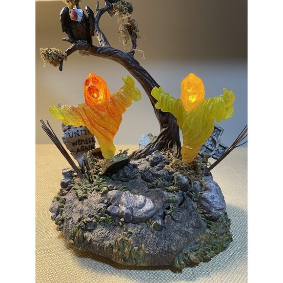Dept 56 Halloween Village Ghost Shaking Graveyard Light up motion In Box - Picture 3 of 10